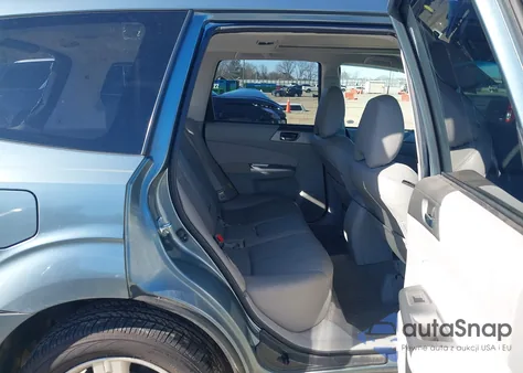 2009 Subaru Forester 2.5X Limited z USA, uszkodzony, nr VIN JF2SH646X9H735829